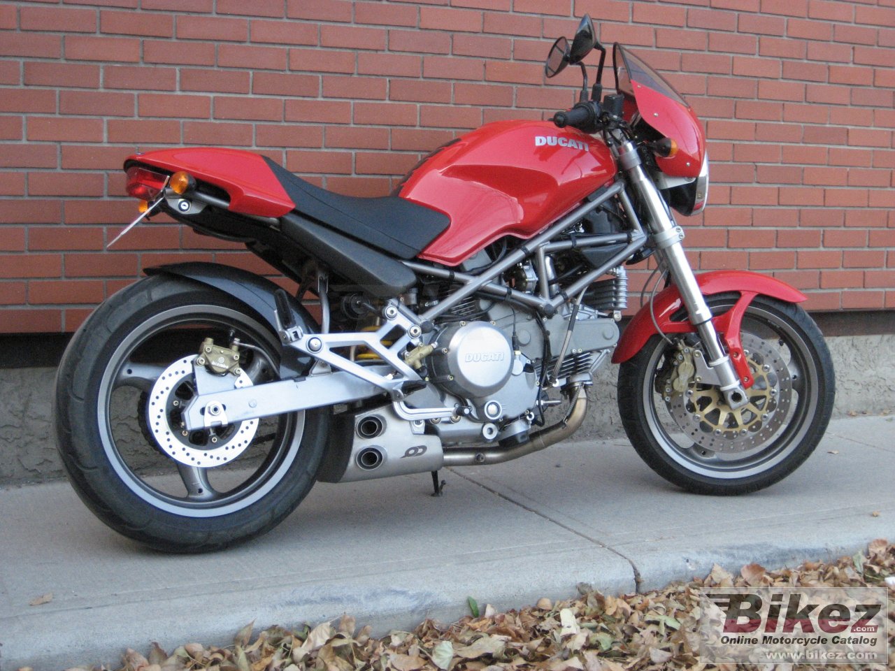ducati 750 monster 2000